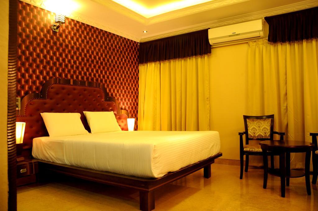 Jal Mahal Resort And Spa Maisúr Pokoj fotografie